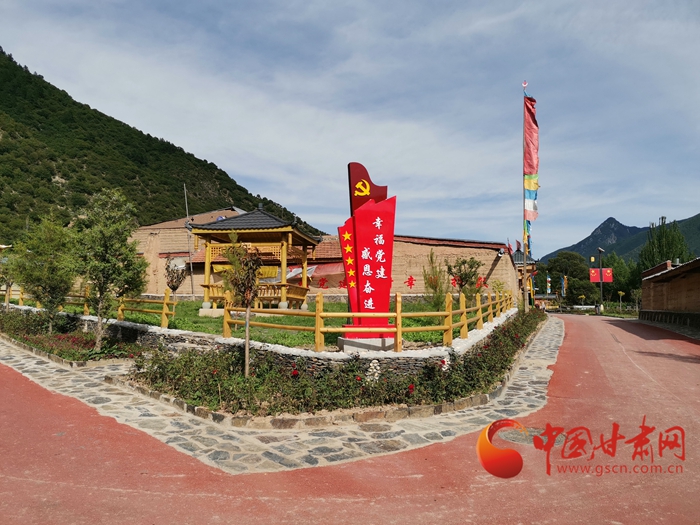 【蘭大新聞學(xué)子重走西北角】甘南迭部：村民吃上“文化飯”，搭上“旅游車”