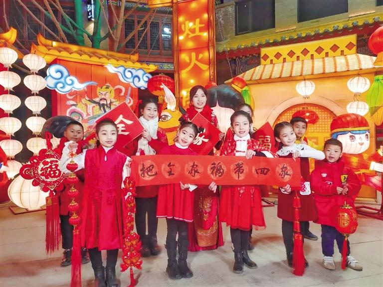 中共蘭州市委宣傳部出品 原創(chuàng)音樂電視《全家?！?向全市人民拜年！