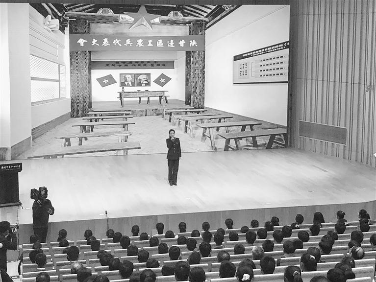 蘭州市開展“學(xué)黨史、頌黨恩、跟黨走”紅色文化進(jìn)校園活動