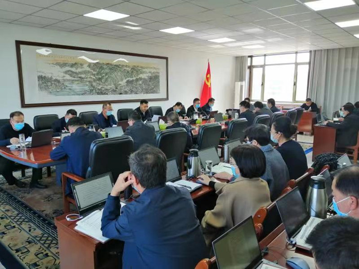 10月17日，金昌市紀(jì)委召開常委會（擴大）會議，專題學(xué)習(xí)交流習(xí)近平總書記代表第十九屆中央委員會向黨的二十大所作的報告，研究學(xué)習(xí)宣傳貫徹落實工作。.jpg