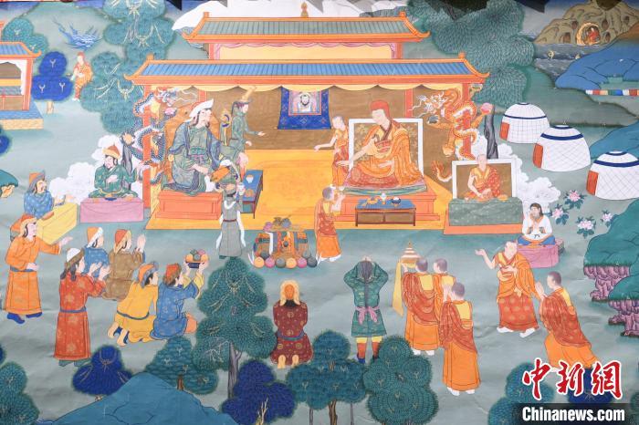8月20日，在蘭州市博物館展出的大型歷史題材卷軸唐卡“涼州會盟”?！〈魑牟?攝